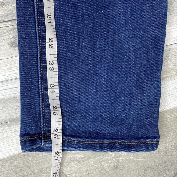 OLD Navy power slim straight mid rise medium wash jeans.  Size 12 short.‎ EUC - Picture 8 of 11